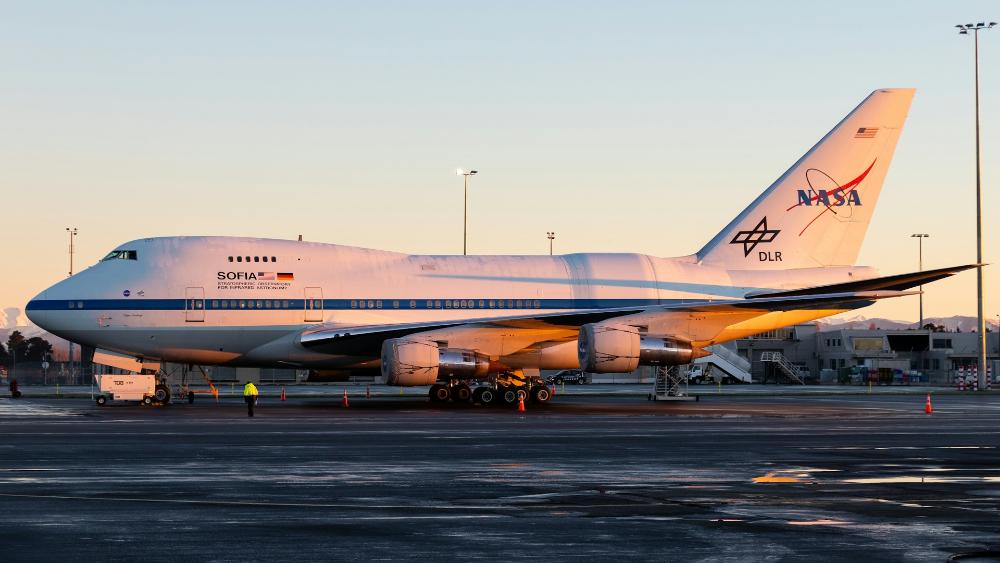 NASA SOFIA aircraft on tarmac
